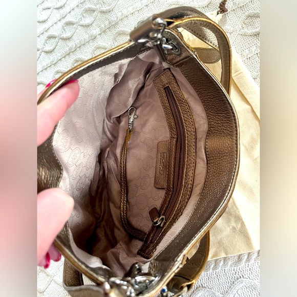 Michael Kors Rich Gold Shoulder Bag with Dust Bag - Picture 8 of 16